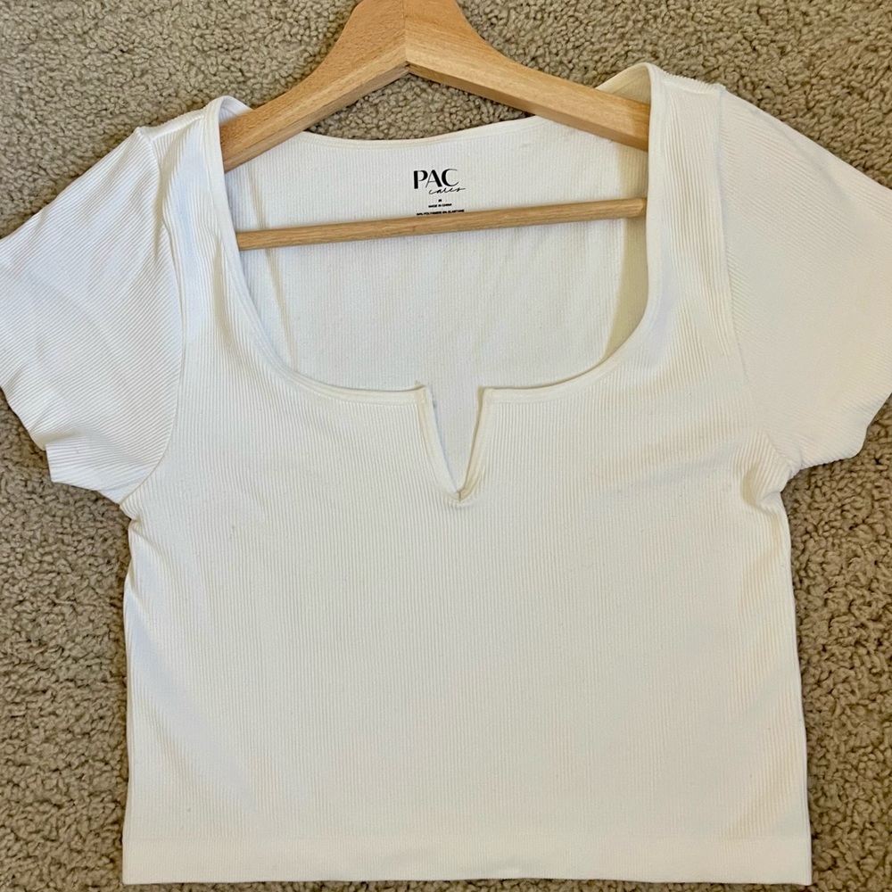 pacsun fitted cropped tshirt in white (M)